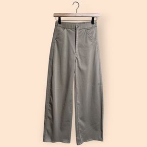 Uniqlo Cropped Wide Leg Pants in Olive Green